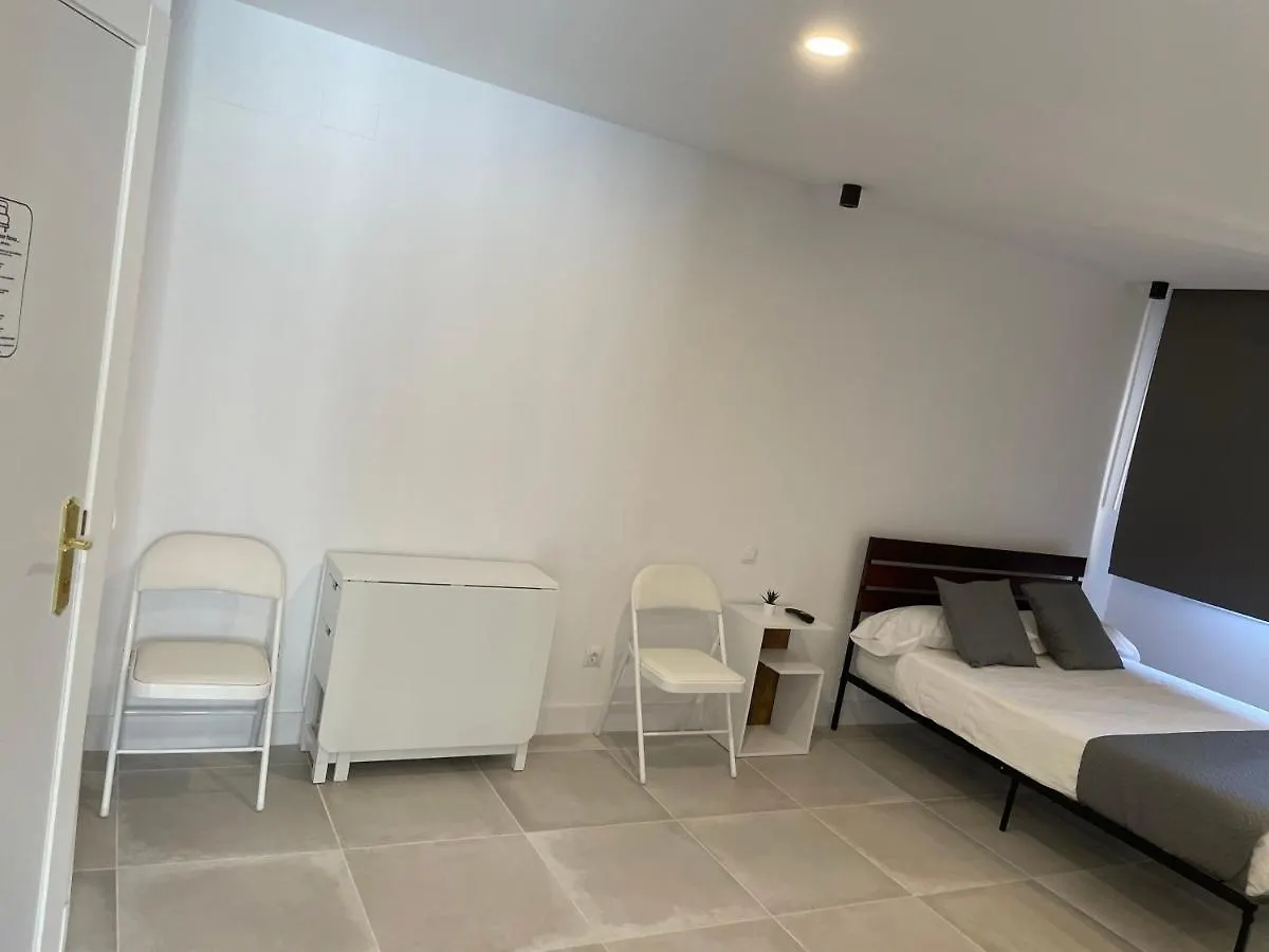 C8 Lujo Barrio Residencial Madrid Apartment 0*,